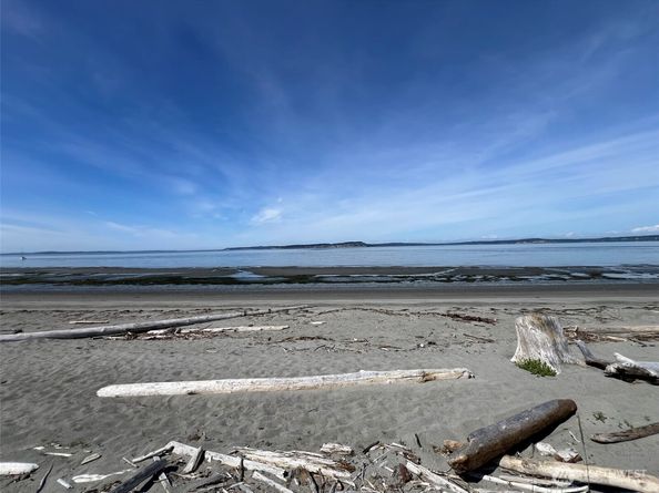 8668 NE Point No Point Road, Hansville WA 98340