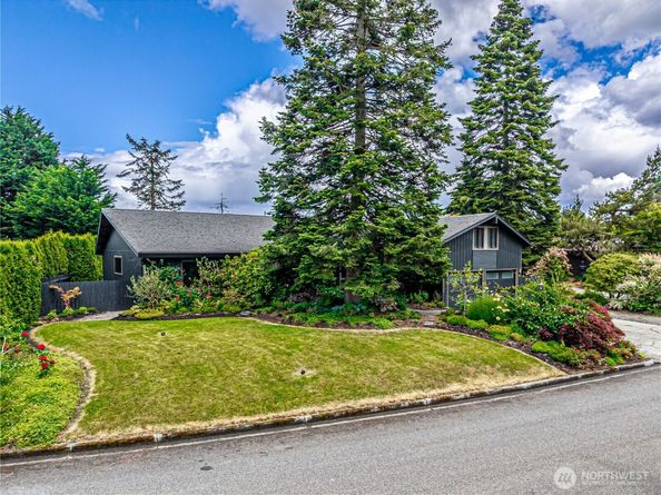 29902 2nd Place SW, Federal Way WA 98023