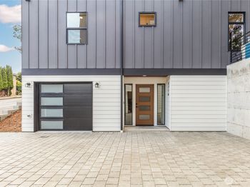 5716 NE 65th Street