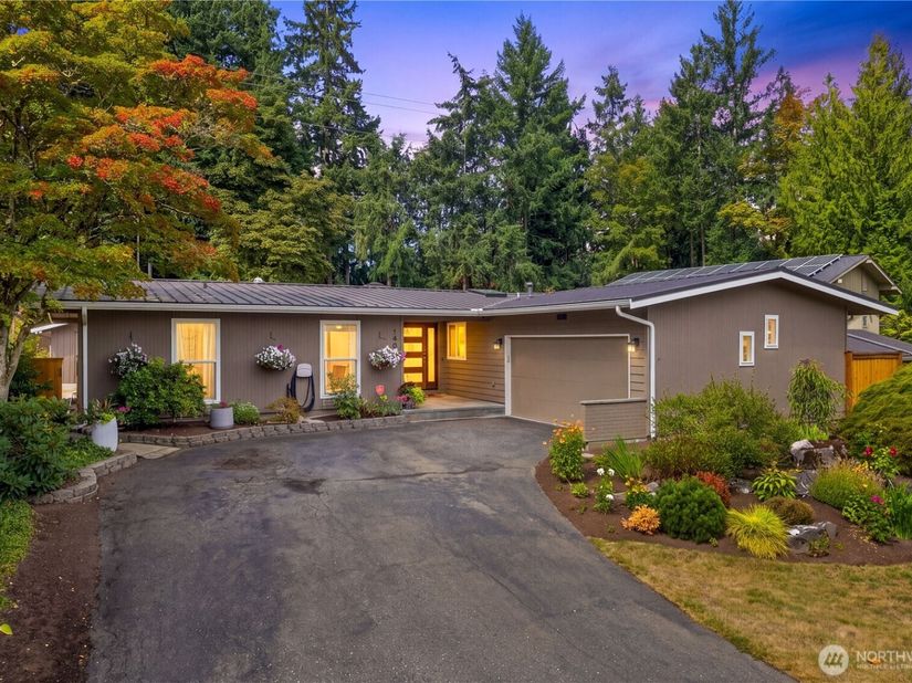 14009 NE 74th Street, Redmond WA 98052