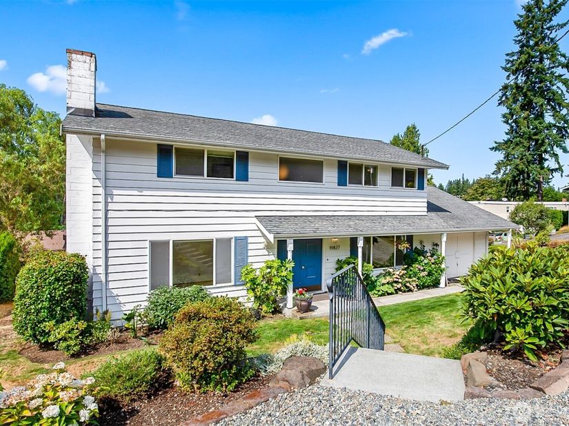 19827 11th Avenue NW, Shoreline WA 98177