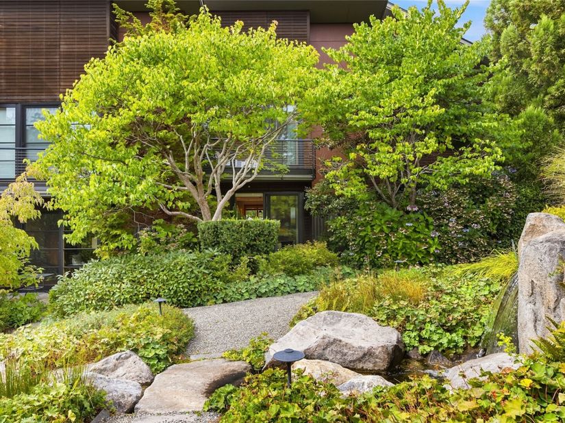 722 NE Vineyard Lane L102, Bainbridge Island WA 98110