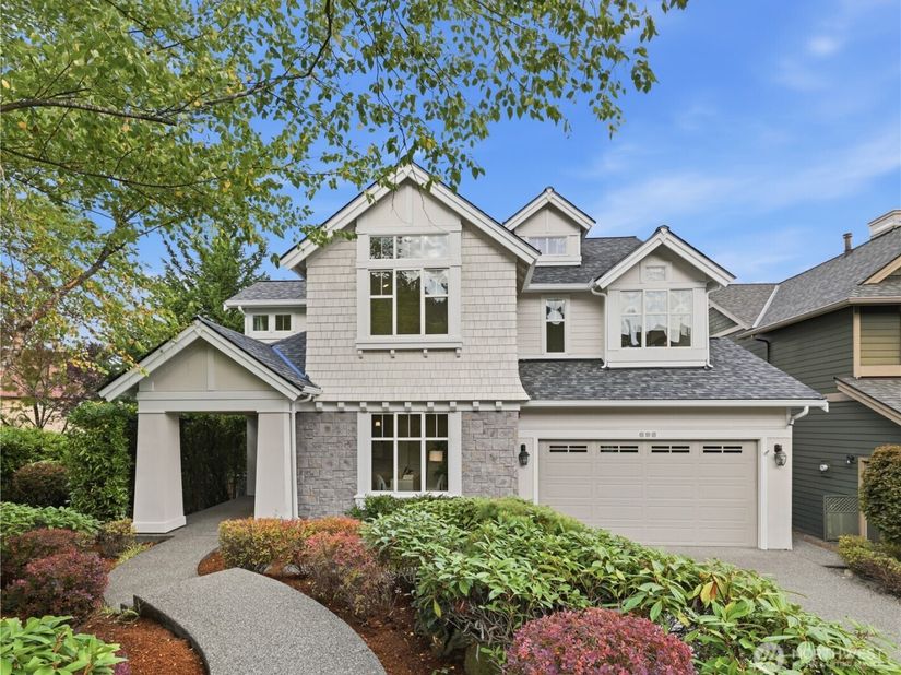 698 Summerhill Ridge Drive NW, Issaquah WA 98027