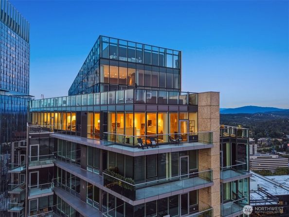 10700 NE 4th Street 4202, Bellevue WA 98004