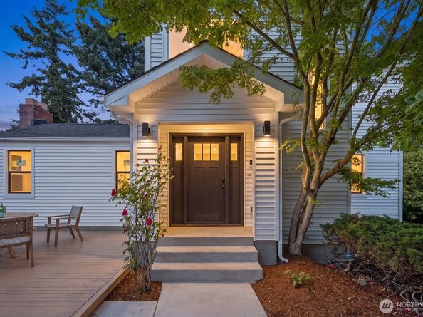 3642 37th Avenue W, Seattle WA 98199