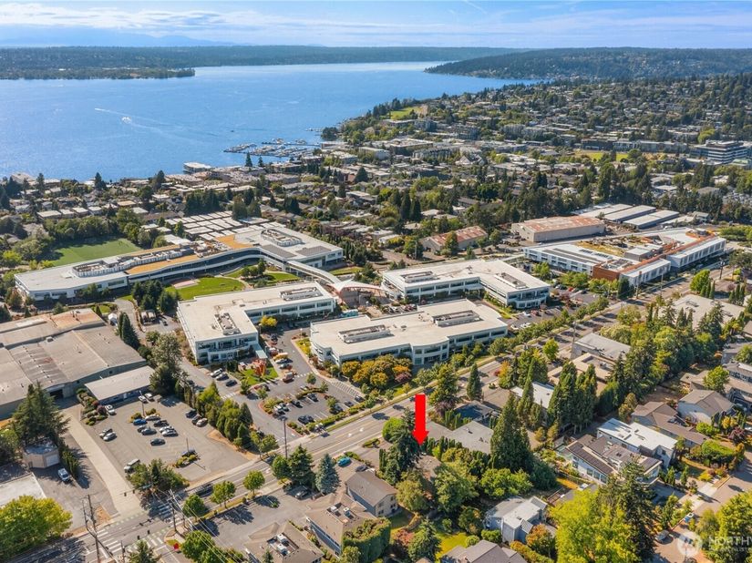 816 6th Street S, Kirkland WA 98004