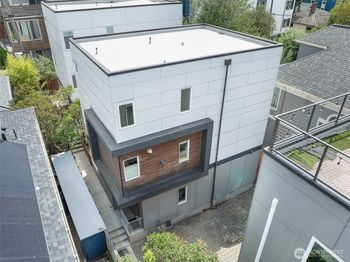 830 B 16th Ave