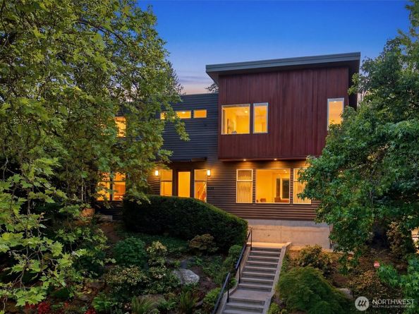 1533 38th Avenue E, Seattle WA 98112