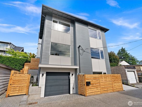 4045 44th Avenue SW, Seattle WA 98116