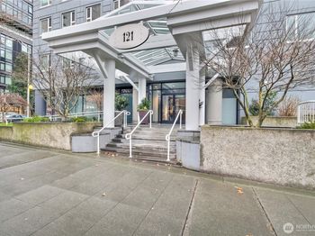 121 Vine Street