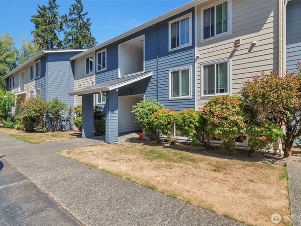 4183 W Lake Sammamish Parkway SE B104, Bellevue WA 98008