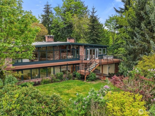 11501 4th Avenue NW, Seattle WA 98177