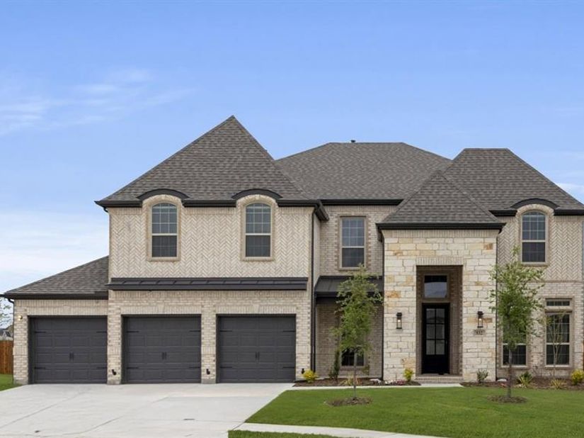 932  Pilatus Lane , Fate Texas 75087