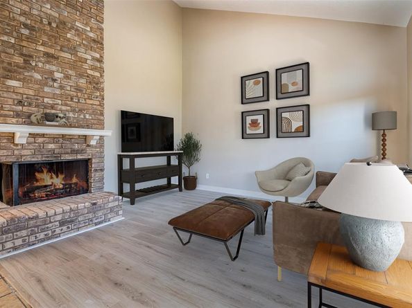 2118  Windy Drive , Garland Texas 75044