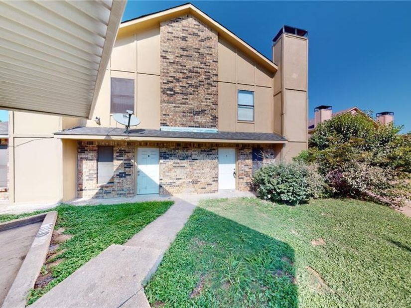 2117 W Walnut Street  A,B,C,D, Garland Texas 75042