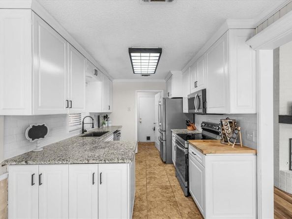 4704  Burning Springs Drive , Arlington Texas 76017