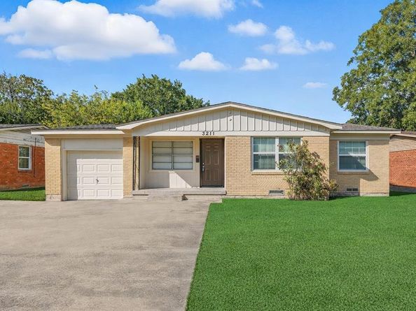 3211  Gus Thomasson Road , Dallas Texas 75228