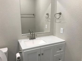 1924  Oak Hill Circle  