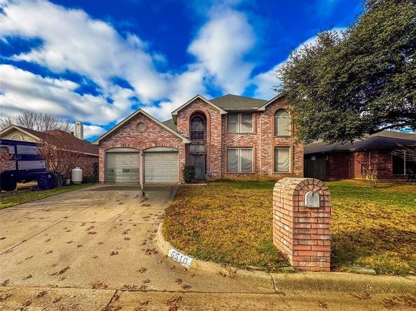 5510  Rolling Green Road , Arlington Texas 76017