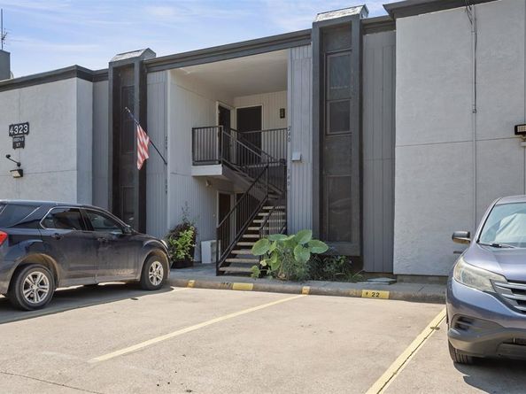 4323  Brown Street  139, Dallas Texas 75219