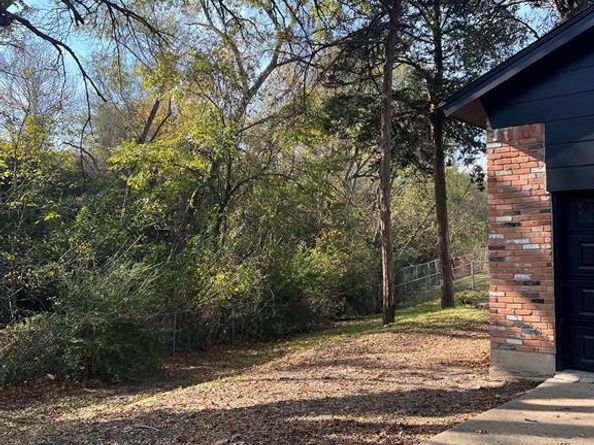 2944  King Cole Drive , Dallas Texas 75216
