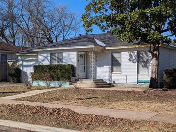 3013  Emmett Street 