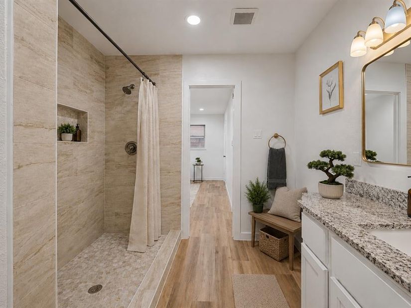 7205  Ellis Road , Fort Worth Texas 76112