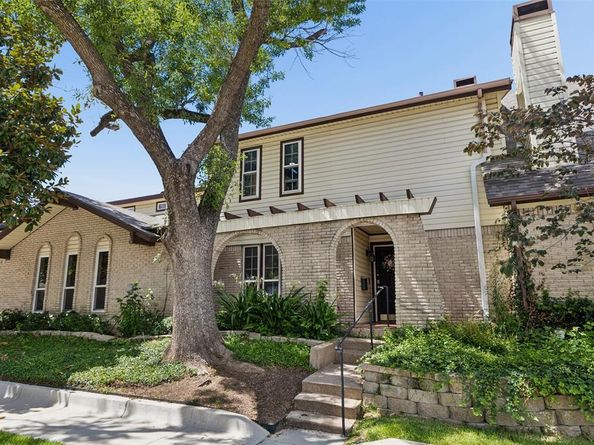 2059  Embassy Way , Carrollton Texas 75006