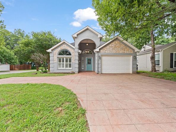 4001  Dexter Avenue , Fort Worth Texas 76107