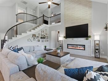 924  Pilatus Lane 