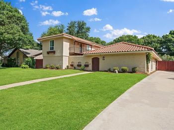 416  Forest Grove Drive 