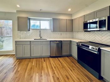 4616 W Lovers Lane 