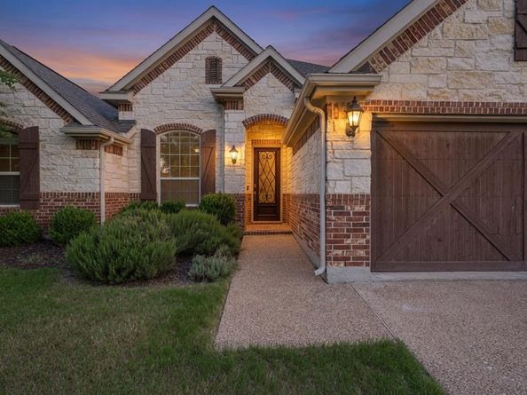 2721  Driftwood Creek Trail , Celina Texas 75078