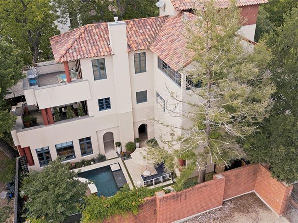 2203  Allen Street , Dallas Texas 75204