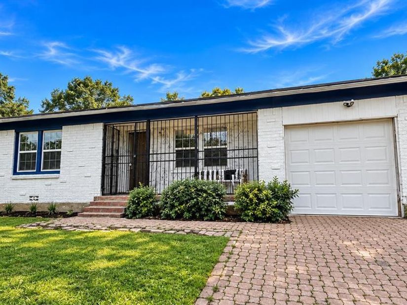 4244  Carol Avenue , Fort Worth Texas 76105