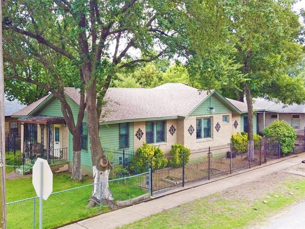 1001  Grandview Avenue , Dallas Texas 75223