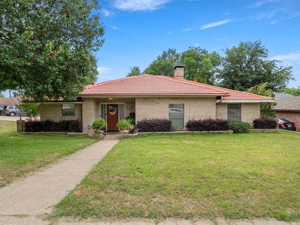 1400  Rusdell Drive , Irving Texas 75060