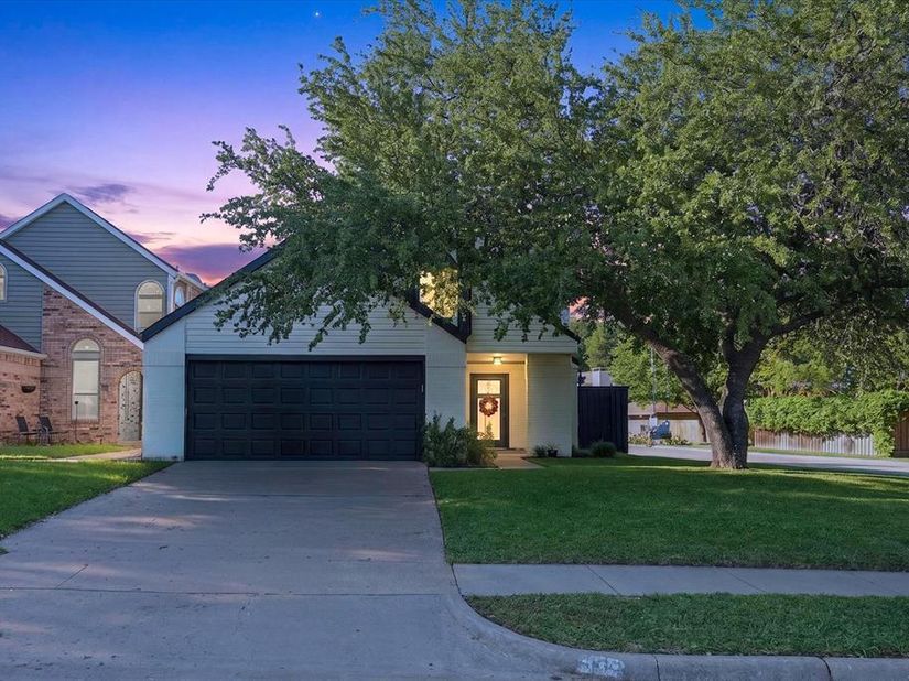 535  Briarcliff Drive , Garland Texas 75043