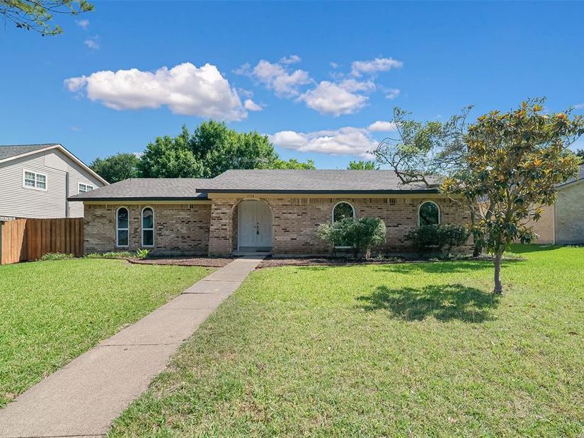 1714  Arvada Drive , Richardson Texas 75081