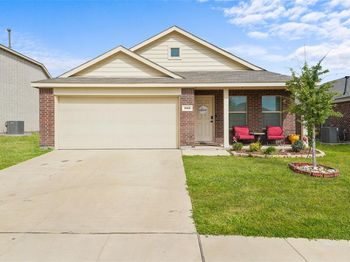 1005  CRESTVIEW Drive 