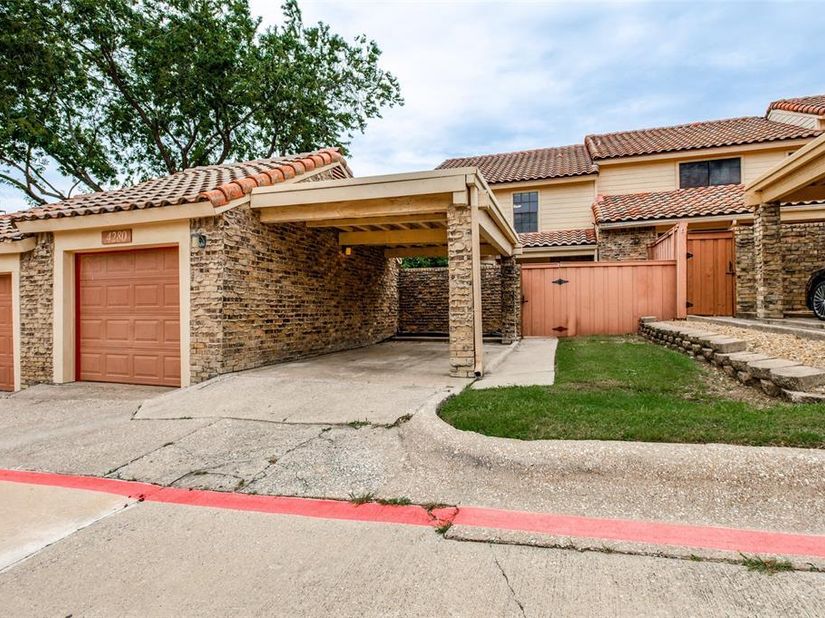 4280  Cuesta Drive , Irving Texas 75038