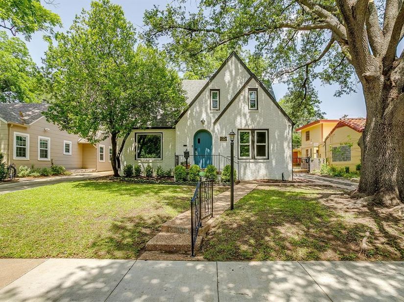 4004  El Campo Avenue , Fort Worth Texas 76107