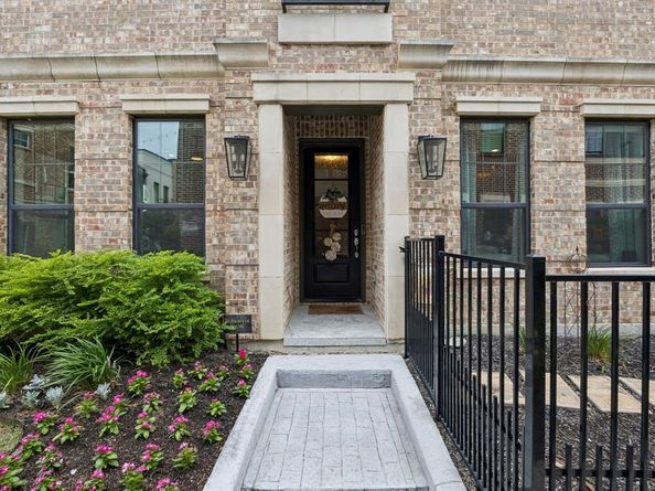 302  Nursery Lane  104, Fort Worth Texas 76114