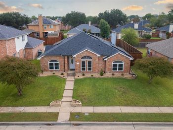 2604  Hackberry Creek 