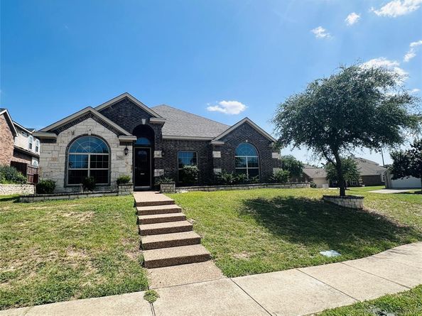 702  Carolyn T Hunt Drive , Cedar Hill Texas 75104