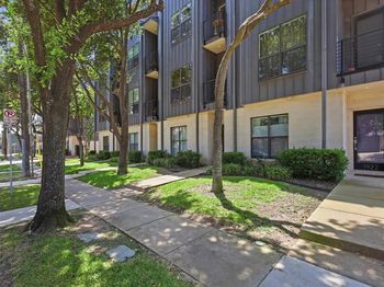 1918  Hope Way 