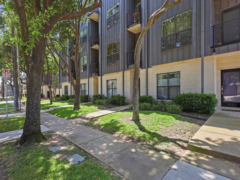 1918  Hope Way , Dallas Texas 75206