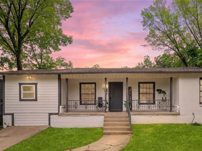 2321  Grandview Drive , Fort Worth Texas 76112