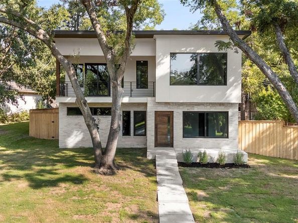 10434  Vinemont Street , Dallas Texas 75218