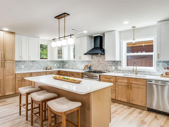 237  Easton Road , Dallas Texas 75218